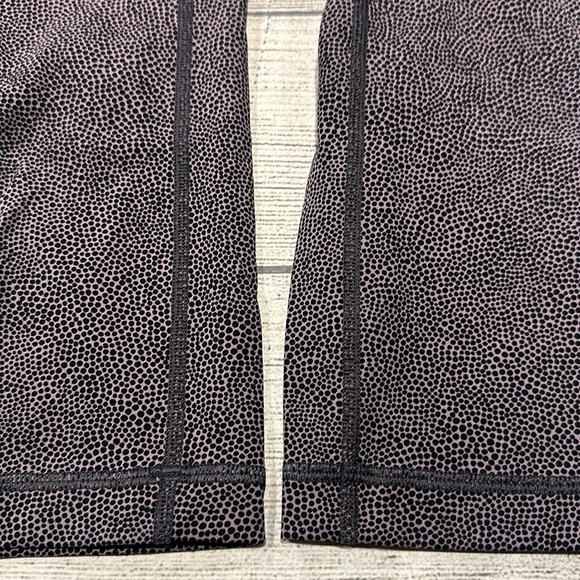 🍋Women’s Lululemon Wunder Under Crop Hi-Rise Full On Luxtreme 21” size 6🍋 - Picture 9 of 16